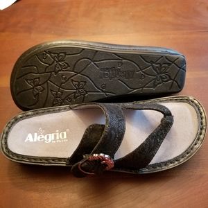 Algeria women's sandals size 38